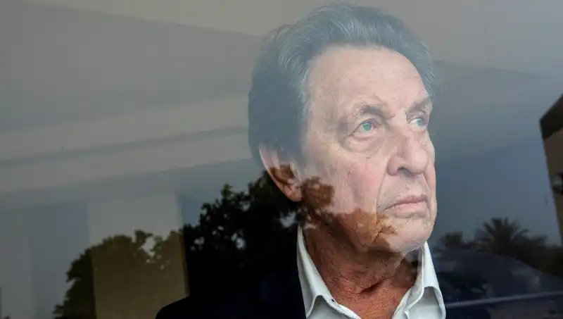 Elon Musk'ın Babasından Şok Edici Açıklamalar: 3 Cinayetin Ardındaki Karanlık Gerçekler
