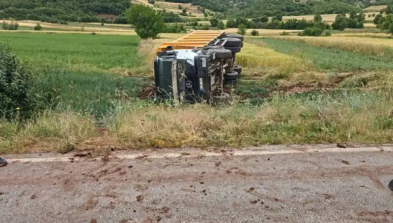 Tokat'ta Devrilen Kamyondaki Şoförün Trajik Ölümü Herkesi Üzdü