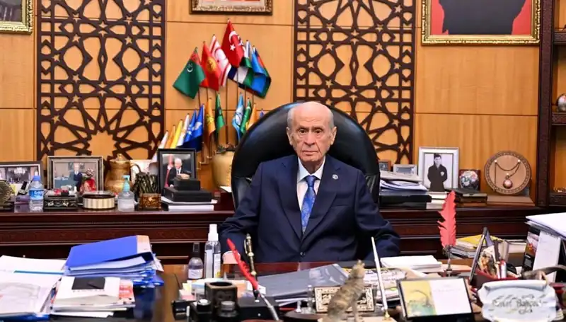 Devlet Bahçeli Erken Seçim İhtimalini Aynı Gün Redetti