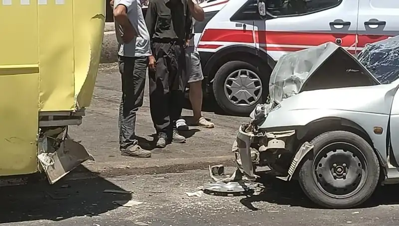 Halk Otobüsü ile Otomobil Çarpıştı: Kan Donduran Kaza Detayları Ortaya Çıktı