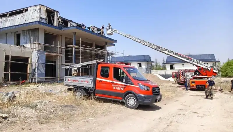 Gölbaşı'nda Villalar İçin Korkutan Yangın: Son Durum Nedir?