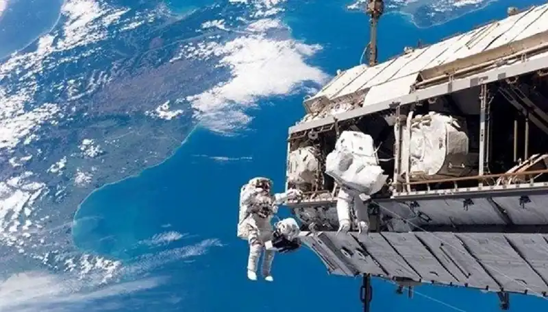 NASA ve Rusya, Uzay İstasyonu İçin Tarihi İşbirliğine İmza Attı