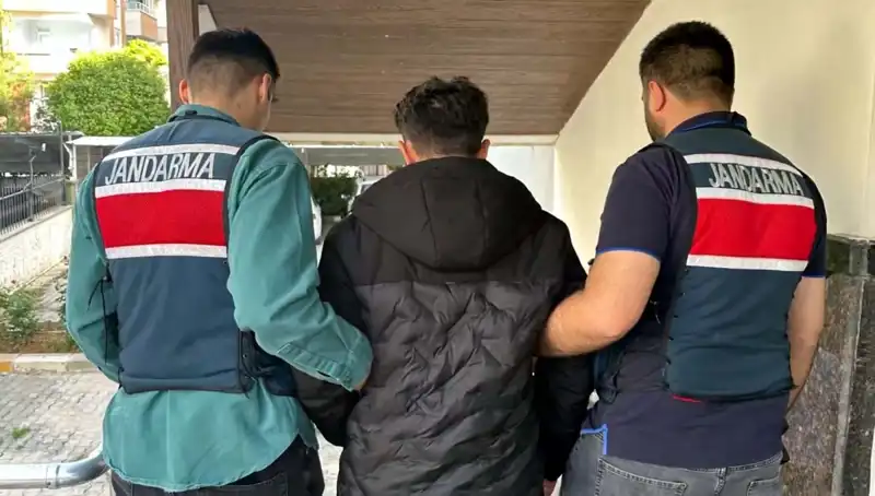 Türkiye'nin Dört İlinde Büyük Dolandırıcılık Operasyonu: 35 Kişi Tutuklandı!