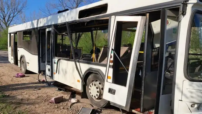 İşçileri Taşıyan Otobüse Rus Saldırısı: 9 Kişi Hayatını Kaybetti
