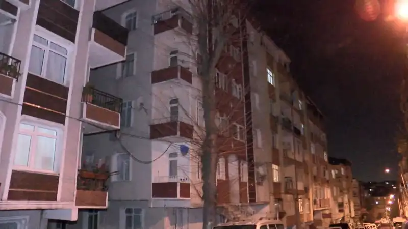 Altı Katlı Apartmanda Kolon Sesleri Panik Yarattı: Tahliye Oldular