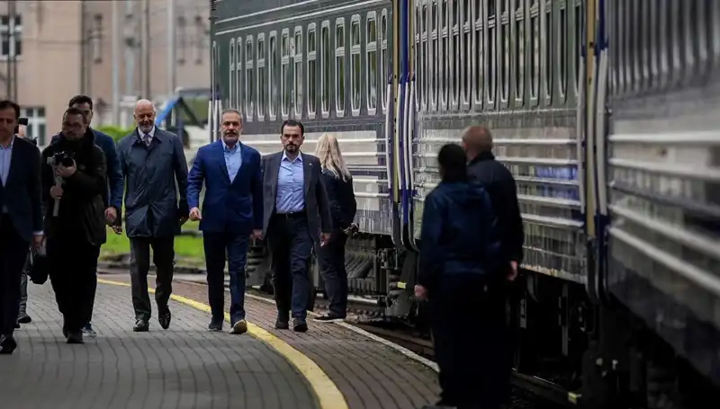 Dışişleri Bakanı Fidan’dan Kritik Ukrayna Ziyareti: Barış Umutları Yeniden Yeşerdi