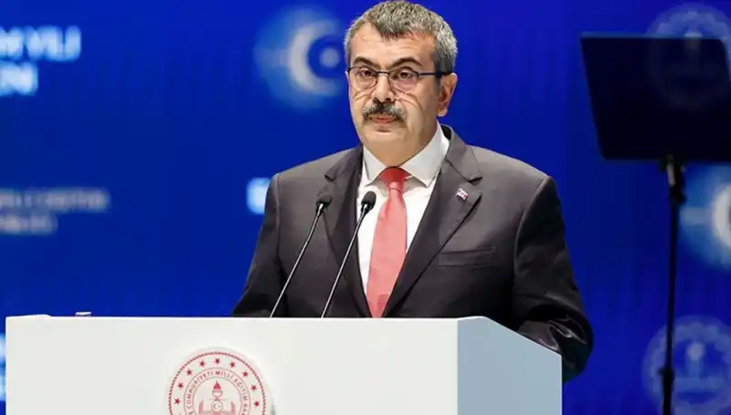 Bakan Tekin'den 23 Nisan Ulusal Egemenlik Mesajı: Geleceğimiz İçin Birlikteyiz